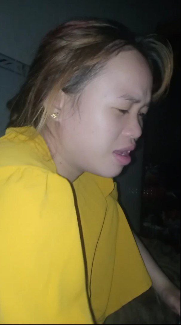 "Bản gốc" của con đĩ đồi trụy mở âm đạo để nhìn thấy tử cung (miệng nặng)
